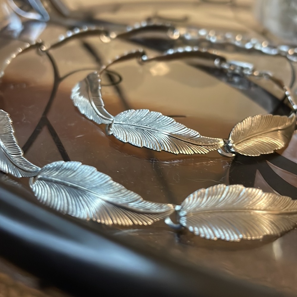 Vintage, sterling silver, amazing detail leaf necklace and matching bracelet.
